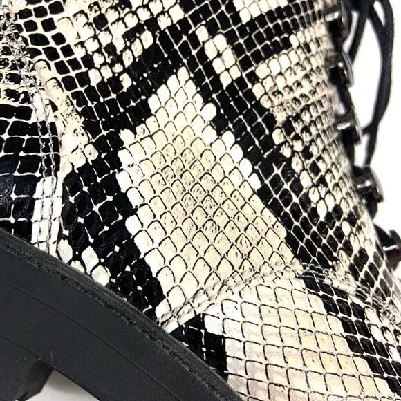 New✨ PAOLO Snakeskin Combat Lace-up Boots - Picture 5 of 9